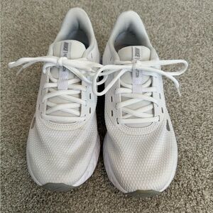 Nike tennis shoes